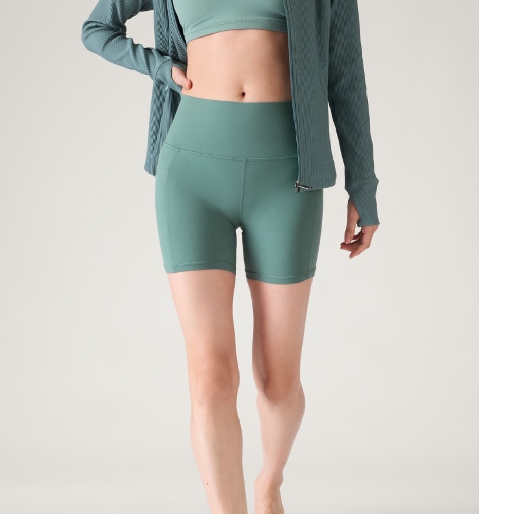 Athleta Women's Green Shorts
